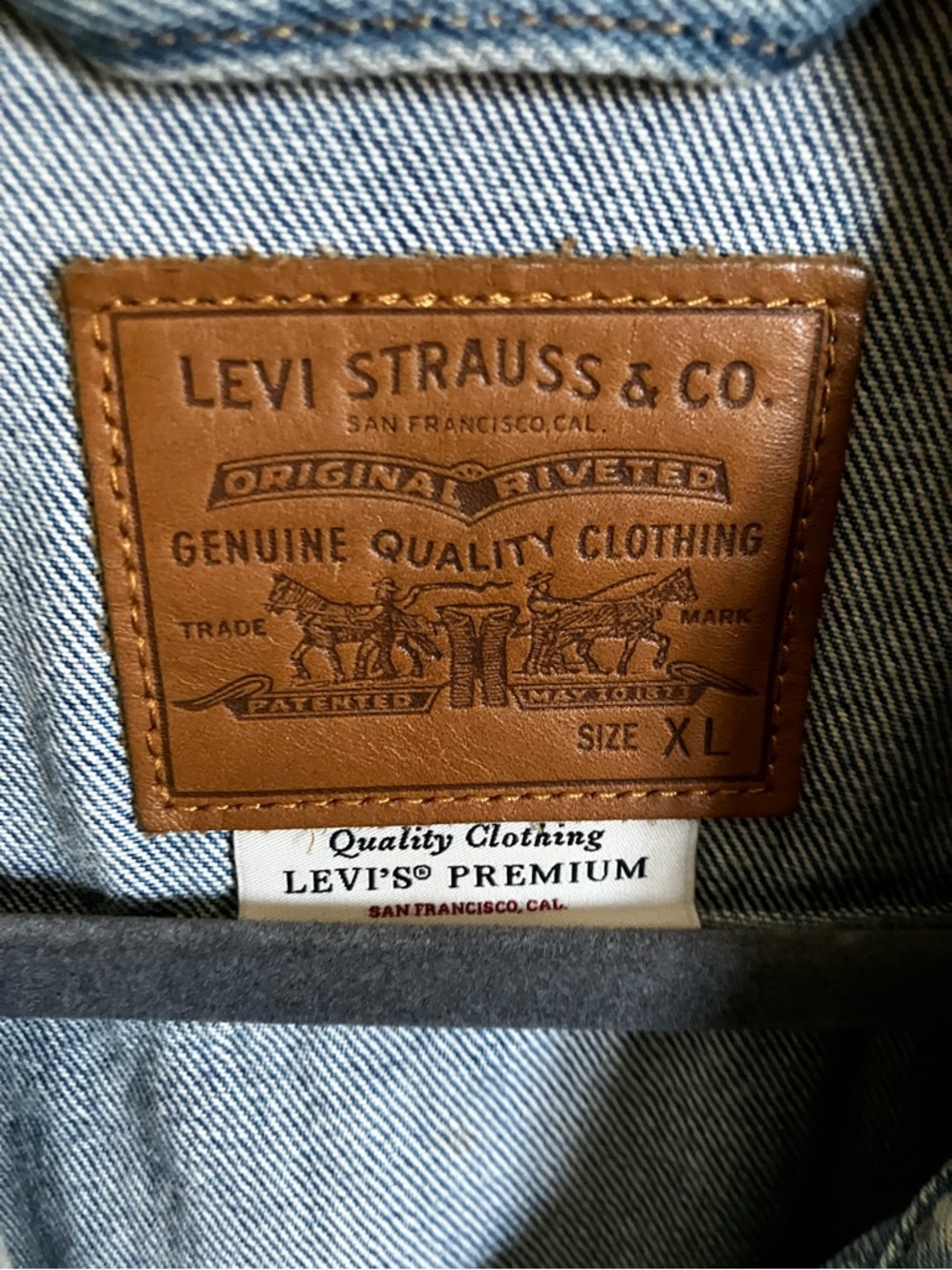 NWOT- Levi's Ex-Boyfriend Trucker jacket- Light Blue - Picture 3 of 11
